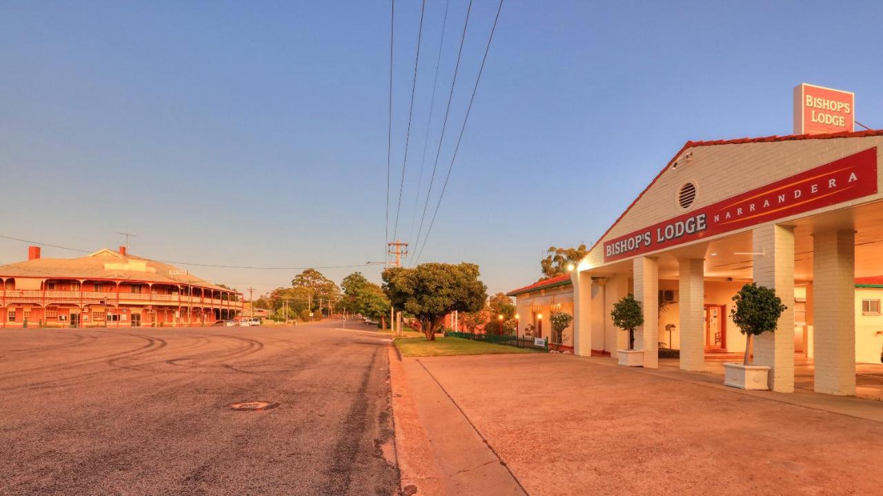 Bishops Lodge Narrandera Extérieur photo